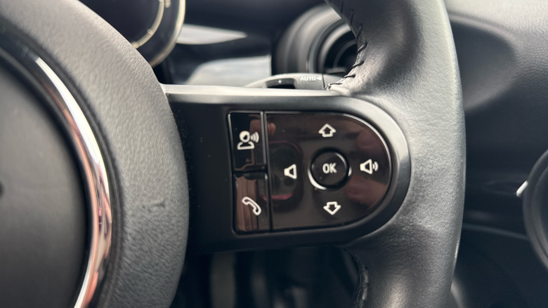 MINI Hatchback 135kW Cooper S Level 2 33kWh 3dr Auto Electric Hatchback